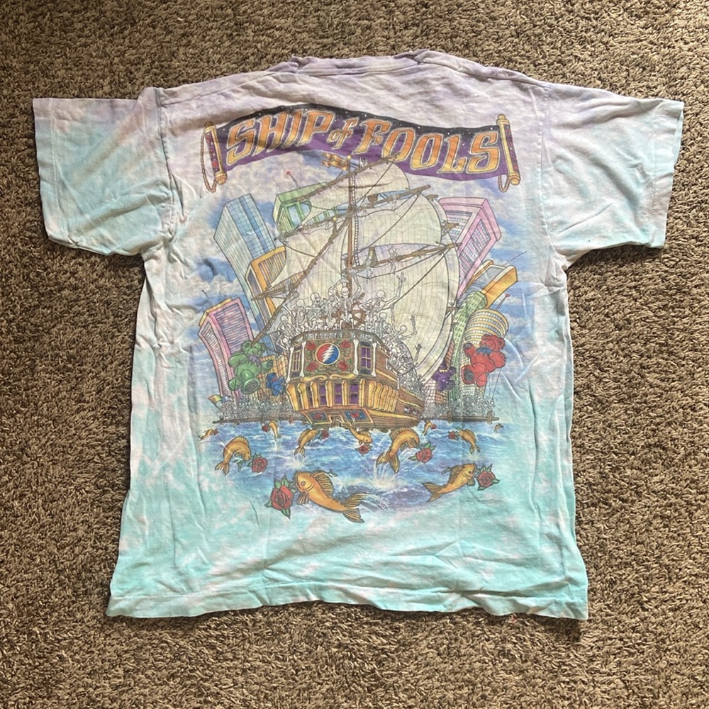 Very rare vintage 1993 Grateful Dead ship of fools shirt